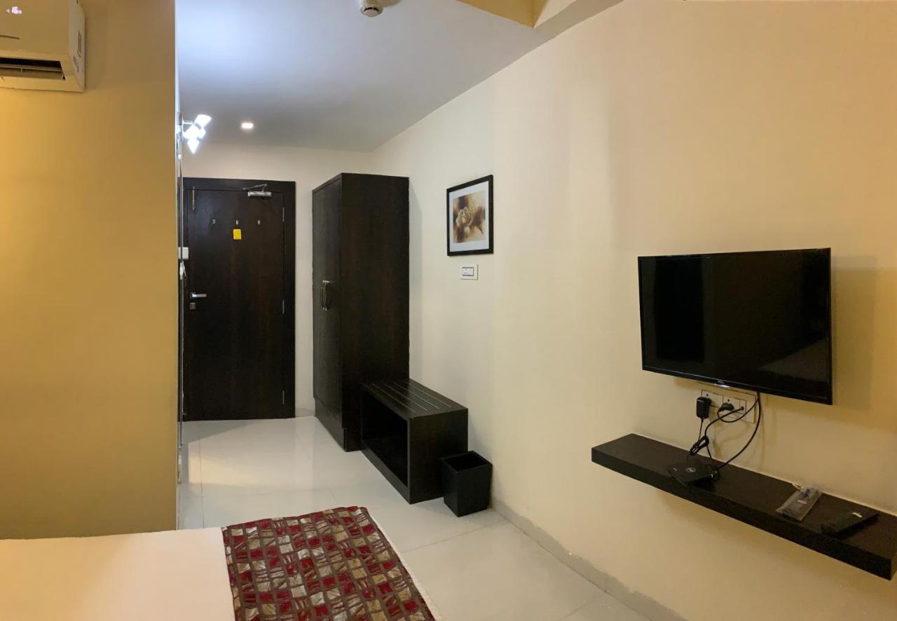 Hotel Singh'S By Wb Inn, Vashi, 나비뭄바이 외부 사진