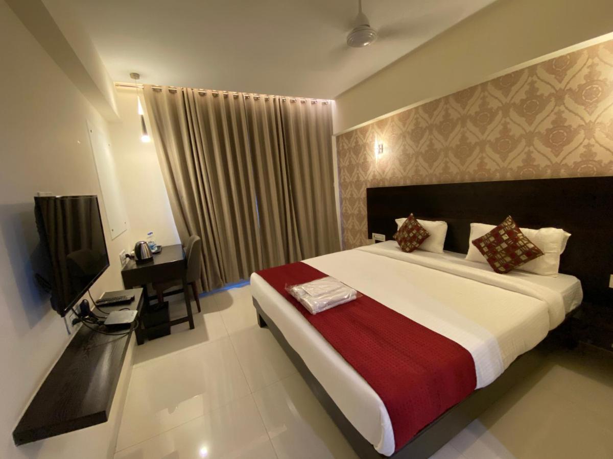 Hotel Singh'S By Wb Inn, Vashi, 나비뭄바이 외부 사진