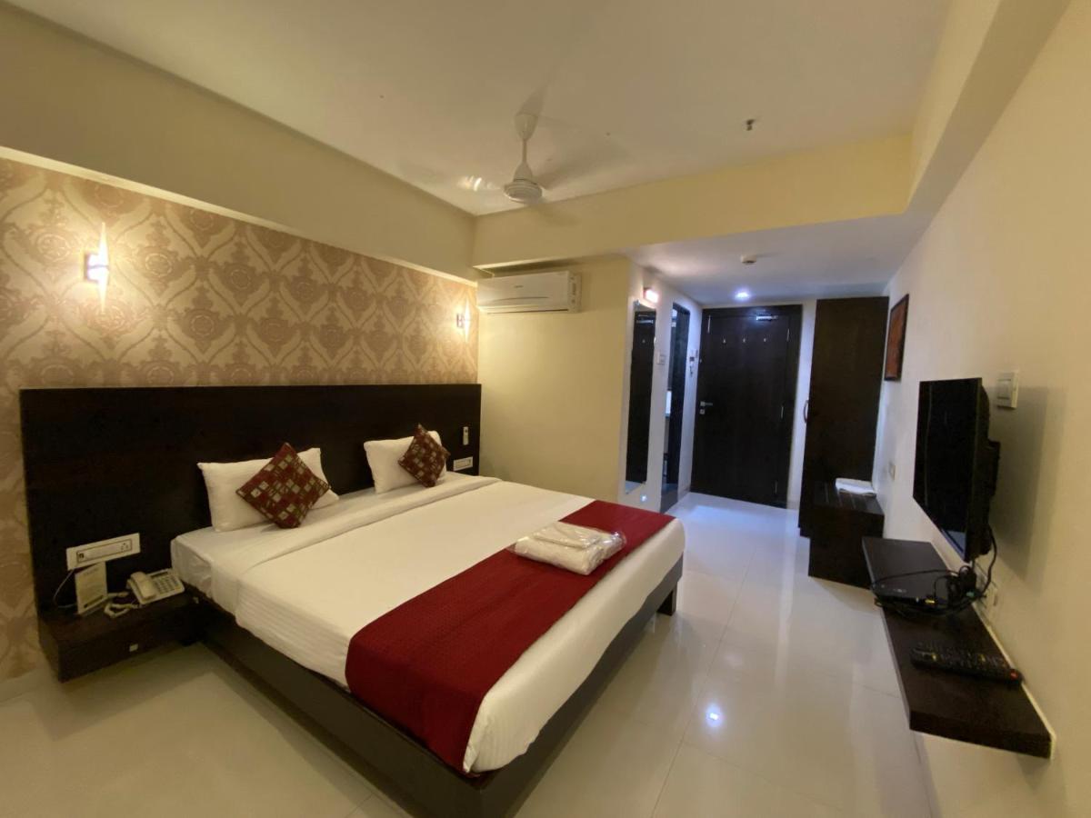 Hotel Singh'S By Wb Inn, Vashi, 나비뭄바이 외부 사진
