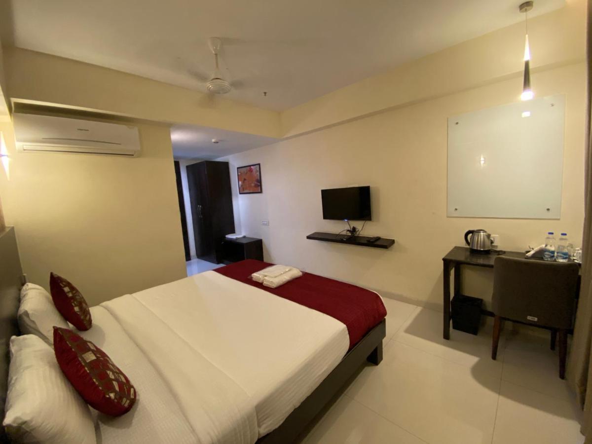 Hotel Singh'S By Wb Inn, Vashi, 나비뭄바이 외부 사진