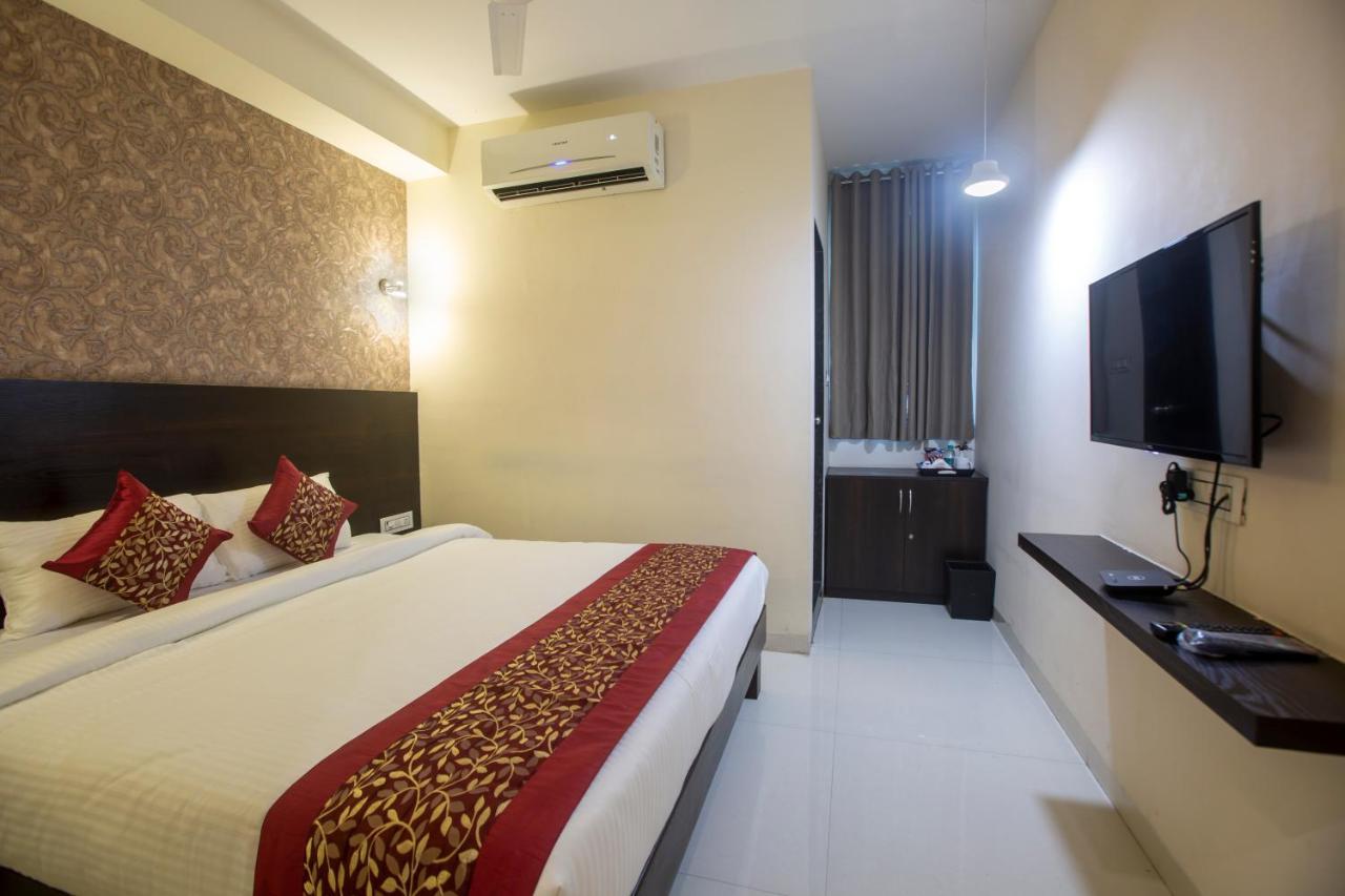 Hotel Singh'S By Wb Inn, Vashi, 나비뭄바이 외부 사진