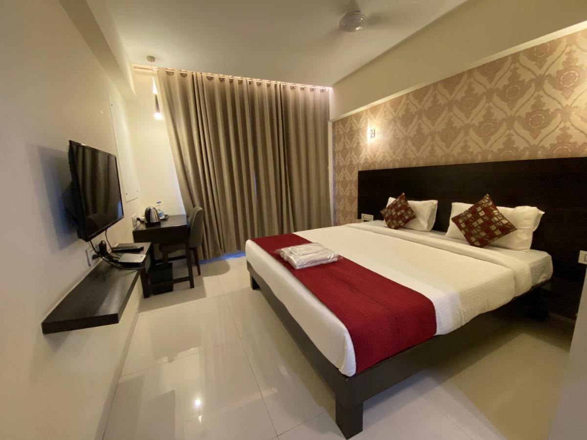 Hotel Singh'S By Wb Inn, Vashi, 나비뭄바이 외부 사진
