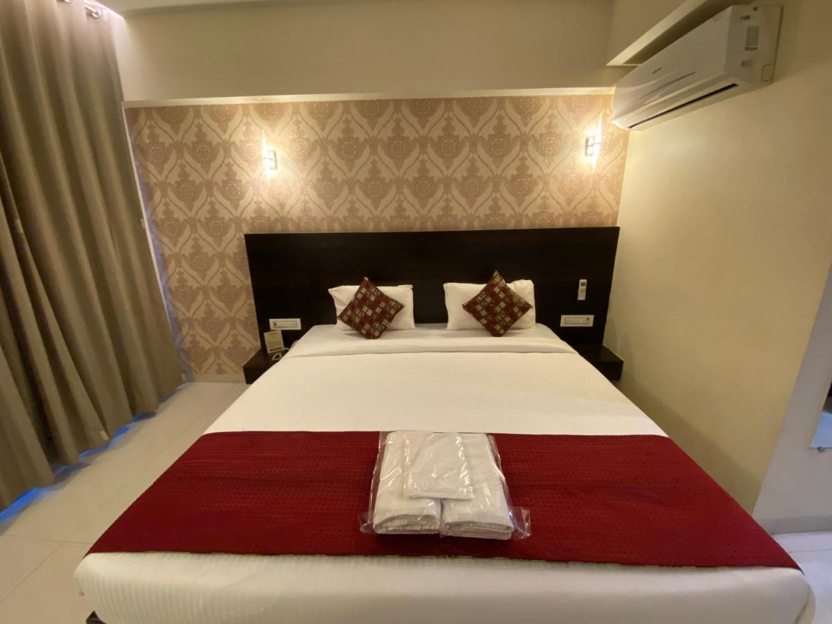 Hotel Singh'S By Wb Inn, Vashi, 나비뭄바이 외부 사진