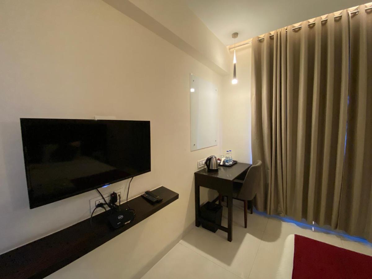 Hotel Singh'S By Wb Inn, Vashi, 나비뭄바이 외부 사진