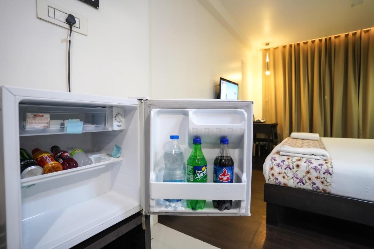 Hotel Singh'S By Wb Inn, Vashi, 나비뭄바이 외부 사진
