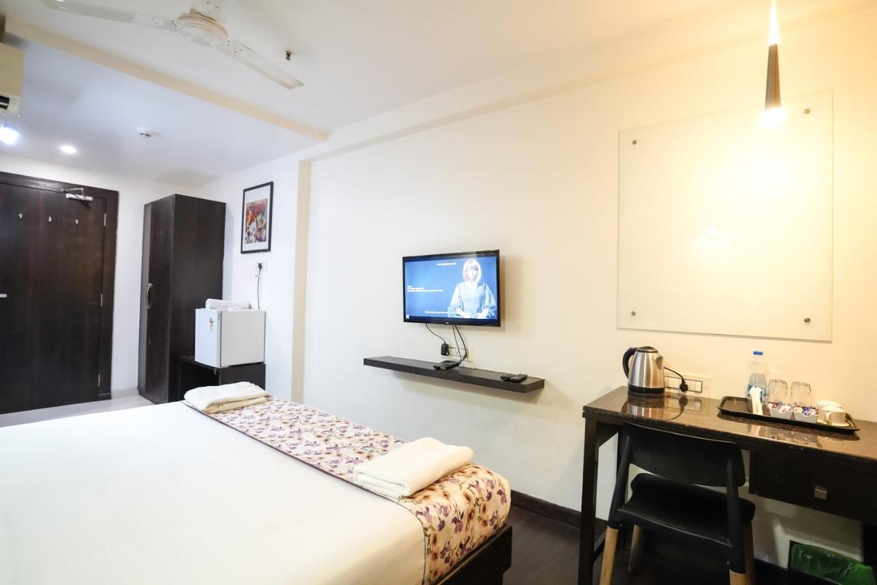 Hotel Singh'S By Wb Inn, Vashi, 나비뭄바이 외부 사진